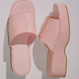 Lisa Says Gah Dakota Flatform Pink Slides
